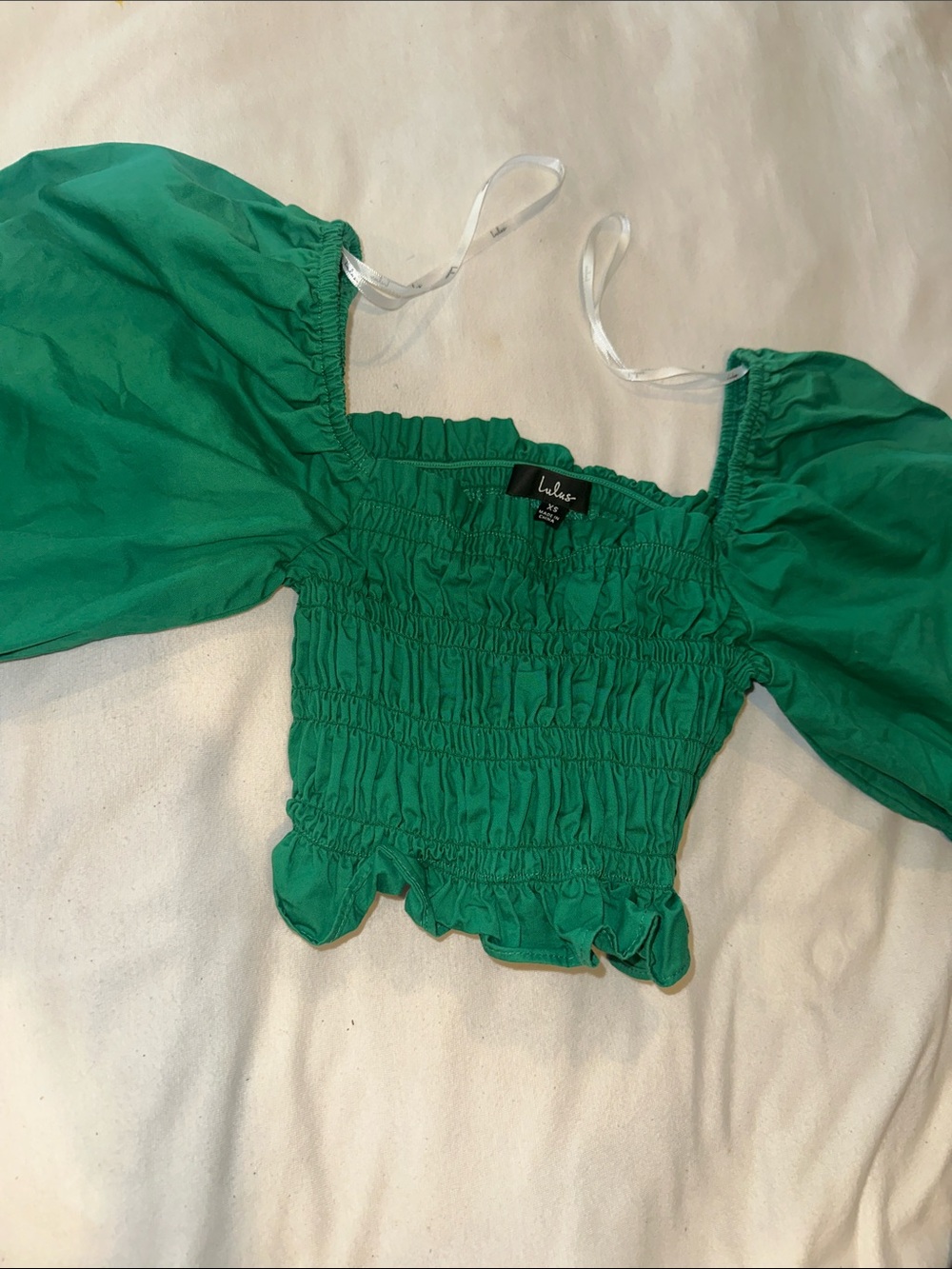 Lulu's Green Smocked Puff-Sleeve Crop Top xs